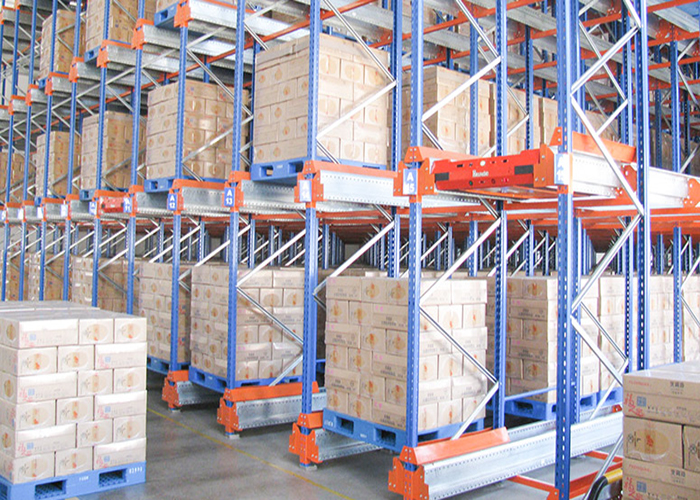 深圳穿梭式货架